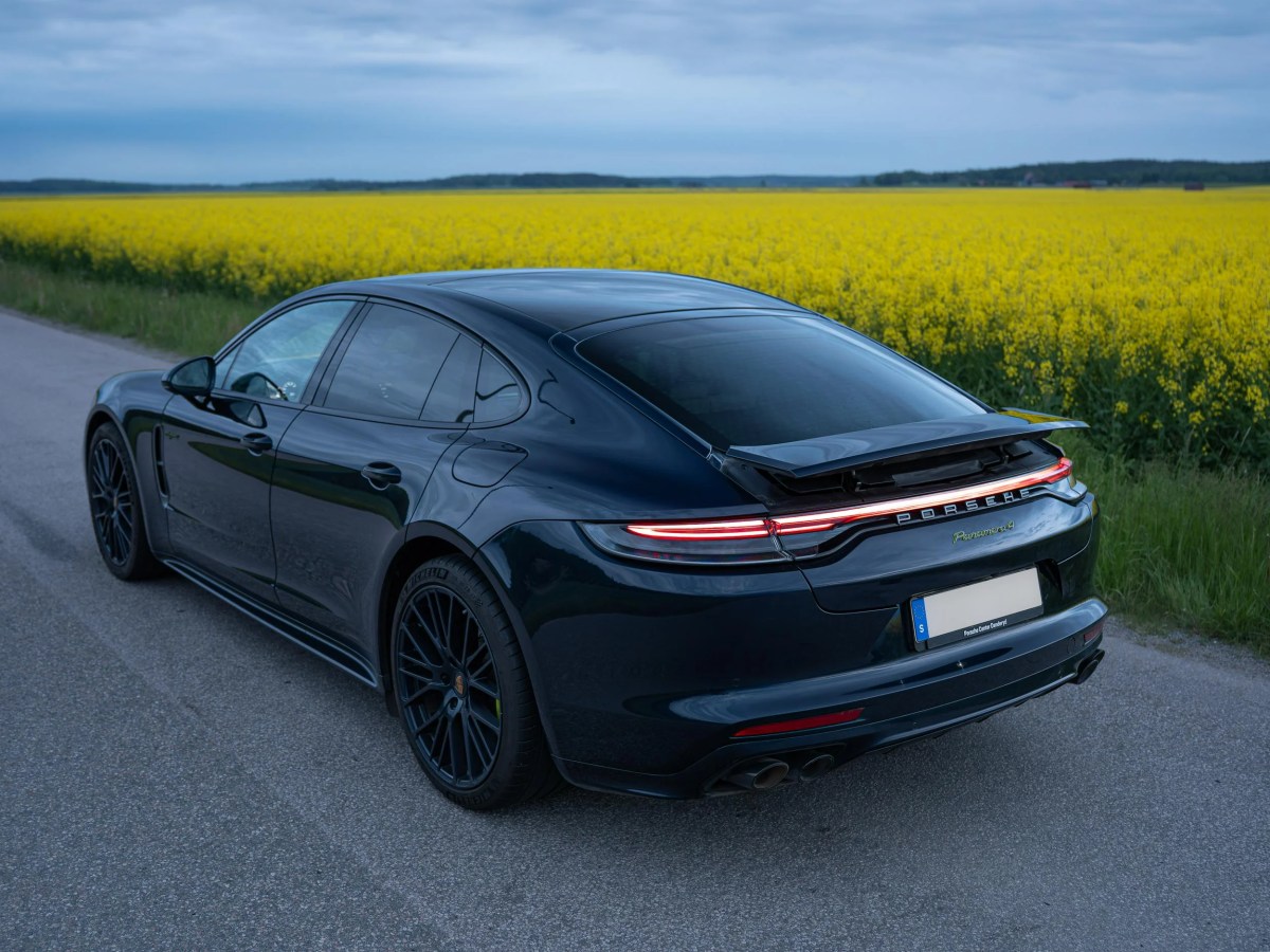 Porsche Panamera 4 E-Hybrid – Mäktig, mognare och mer meningsfull än&nbsp;någonsin